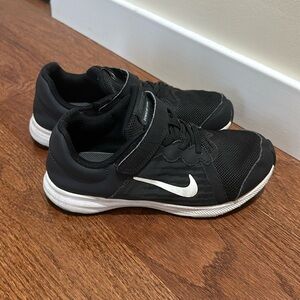 Nike Boys Sneakers